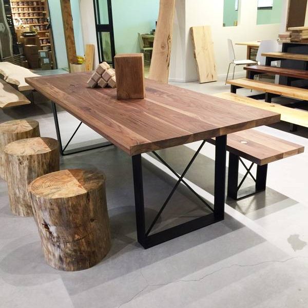 שולחן מעץ טבעי, ריהוט מעץ טבעי, ריהוט עץ, שולחן עץ מלא